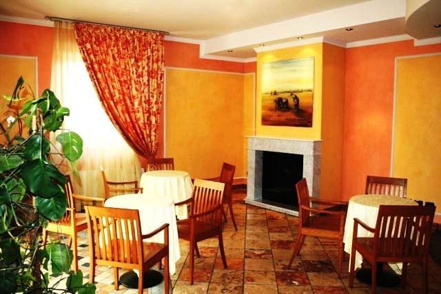 Locanda Sant'Ambrogio Cislago Ngoại thất bức ảnh
